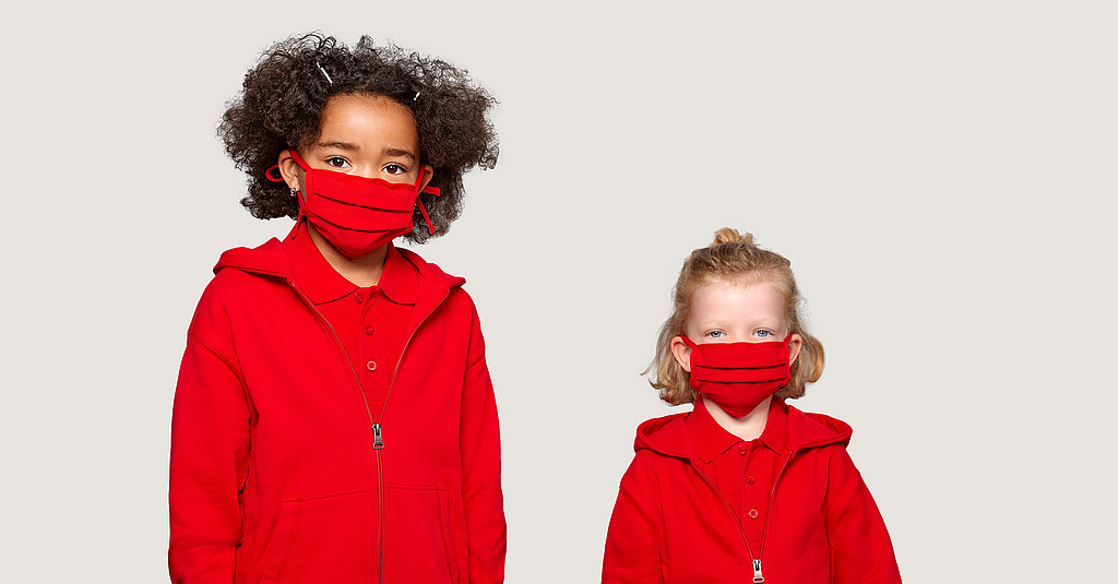 Die Masken f&uuml;r Erwachsene sind in 10 Farben und die f&uuml;r Kinder in 5 verf&uuml;gbar (Foto &copy; HAKRO GmbH)